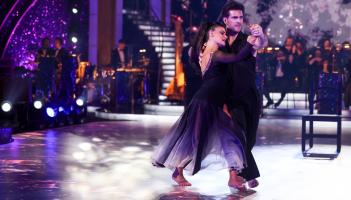 Eric Roberts continues on to Dancing with the Stars Semi-Final