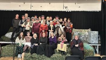In pictures: Cast of islanders help stage&nbsp; Irish language drama on Arranmore
