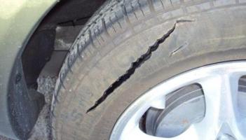 Tyres slashed of parked vehicle in east Donegal