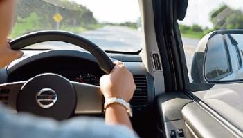 App to monitor young driver behaviour