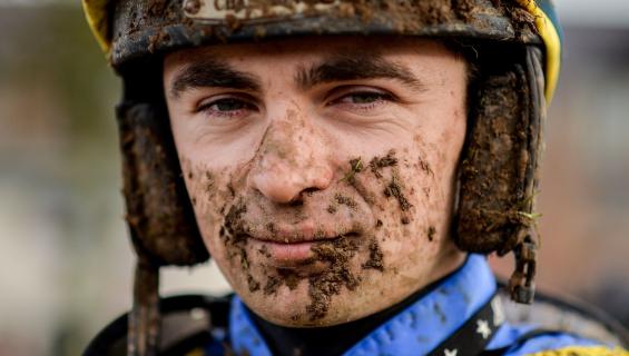 Donegal jockey rides 40-1 shot to third place in Irish Grand National