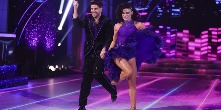 Eric Roberts impresses with high-energy jive on Dancing with the Stars