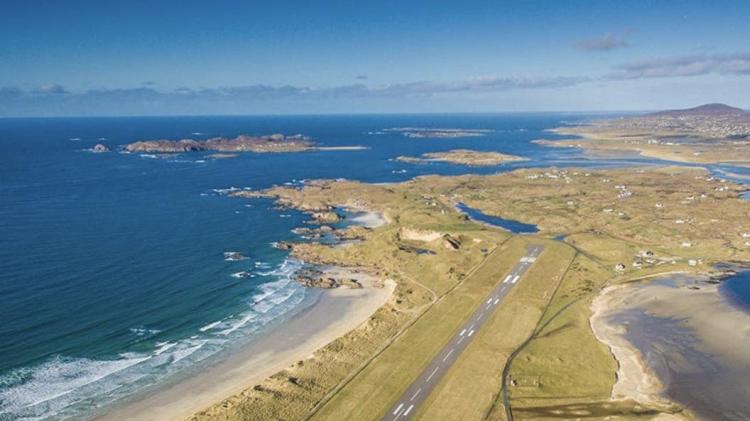 Department of Transport &lsquo;want to resolve issue&rsquo; of Donegal-Dublin flight