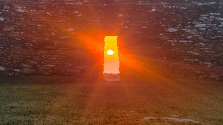Here Comes the Sun: Buncrana photographer captures &lsquo;magical&rsquo; Spring Equinox image