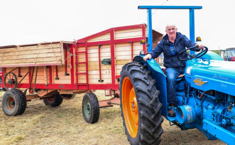 Watch: Point Silage Cut Family Fun Day putting in the yards at Loughros Point