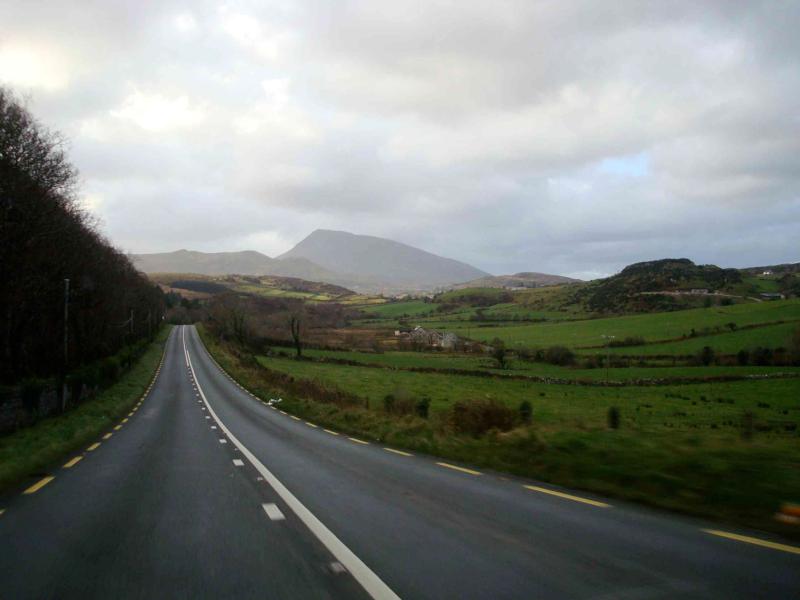 Pringle calls on TII to approve tender for Mountcharles to Inver Bridge road upgrades