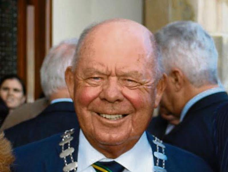 Donegal hotelier and politician Sean McEniff passes away