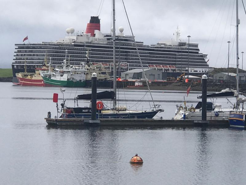 Crowds turn out for Queen Elizabeth in Killybegs