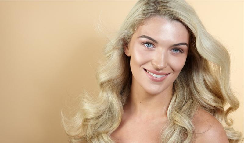 Donegal woman Grainne Gallanagh announced as the winner of Miss Universe Ireland 2018