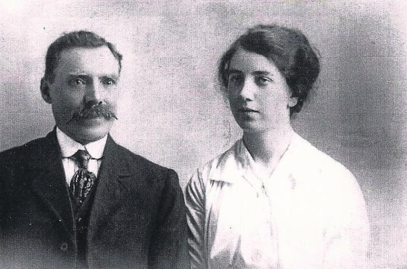 Robert and Helen Myles