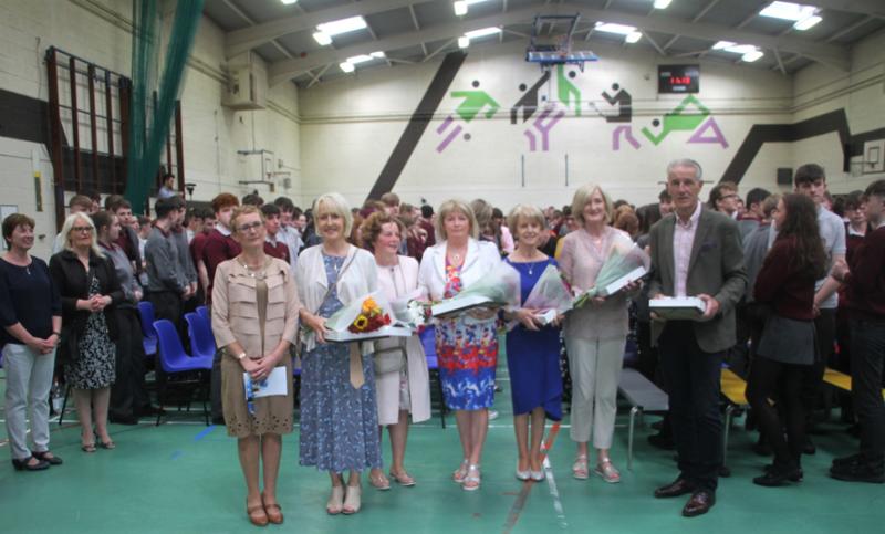 Donegal school turns out in tribute to departing teachers
