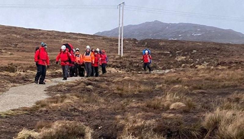 Donegal Mountain Rescue Team and R118 helicopter on callout to Errigal