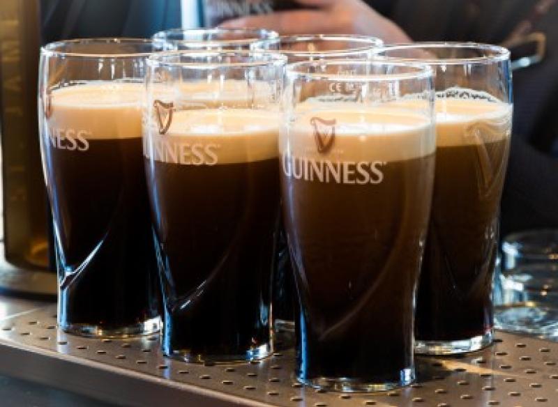 Nationwide closure of pubs tonightBreaking;