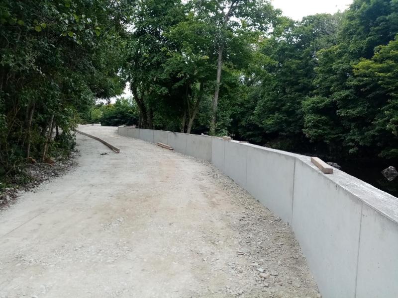 Swan Park flood wall