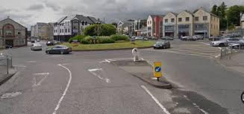 Traffic closed at major Donegal roundabout