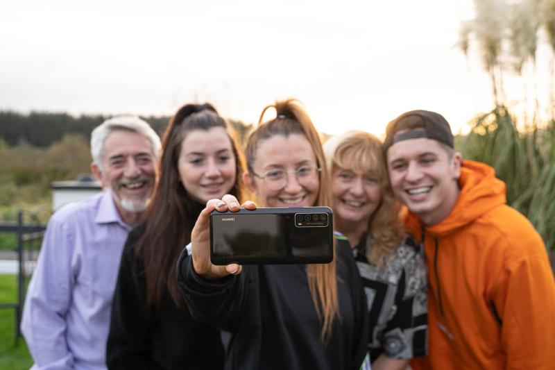 Huawei team up with Irish social media star to celebrate the launch of the P Smart 2021 