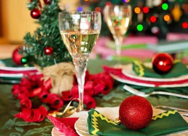 Sit-down  Donegal Christmas Dinner for those on their own is cancelled - but home deliveries will go ahead