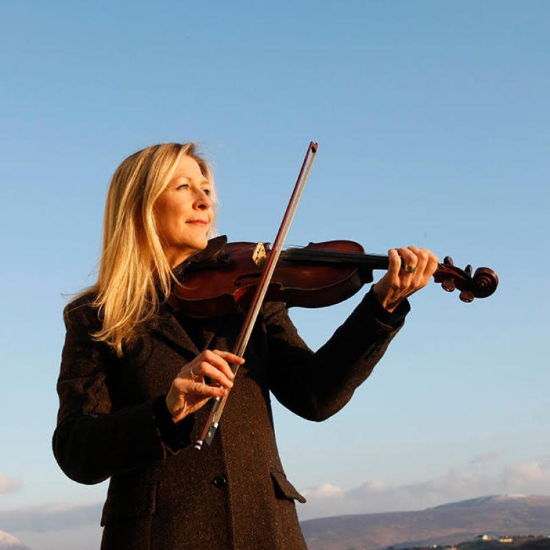Mairead Ní Mhaonaigh’s Trad Week event raises  €3,000 for charity