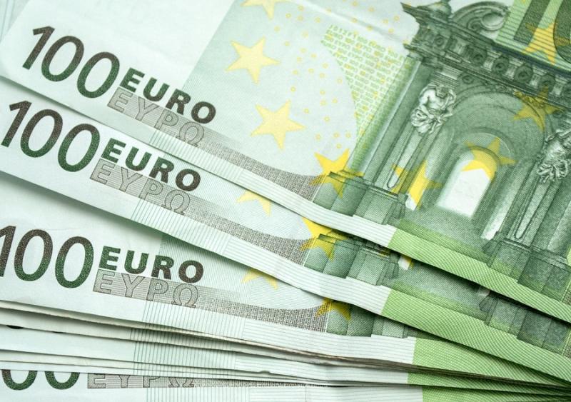 €100 notes