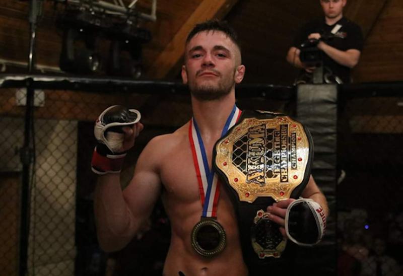McGregor coach to corner Darragh Kelly for pro debut 
