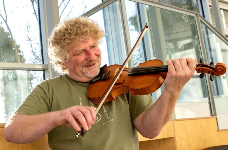 Music, chat and more at Ulster Scots night