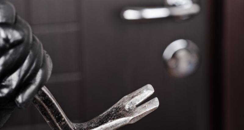 Garda probe into overnight Letterkenny burglary
