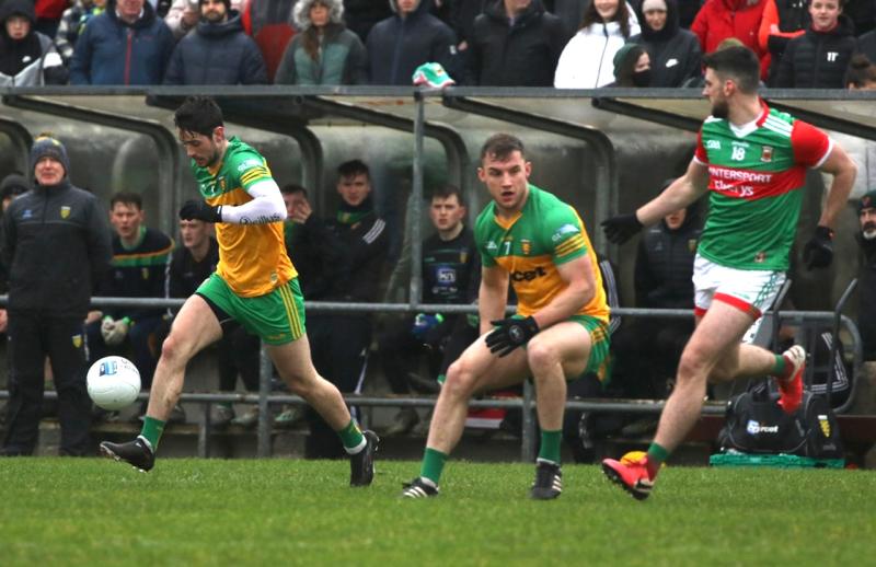 Frenetic finish  sees Mayo grasp a draw from Donegal's pocket