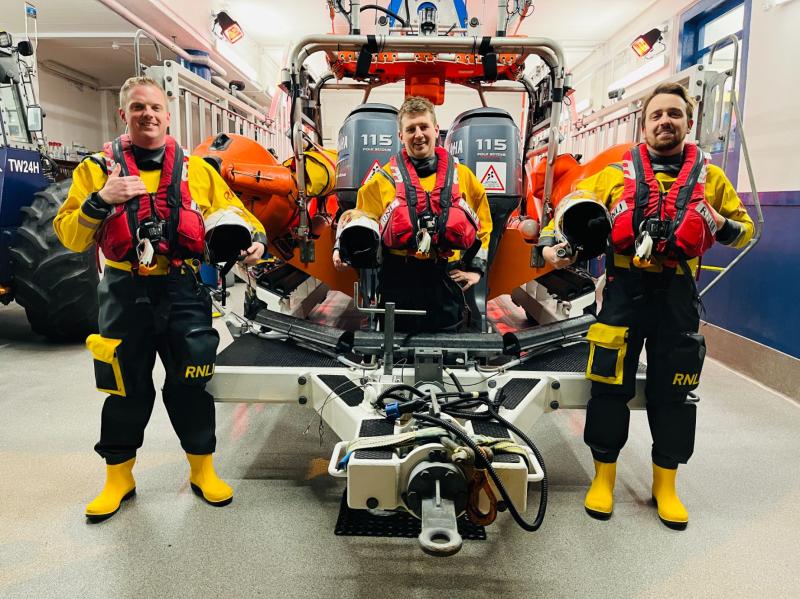 Does the bravery of this  Donegal Lifeboat crew know no bounds?