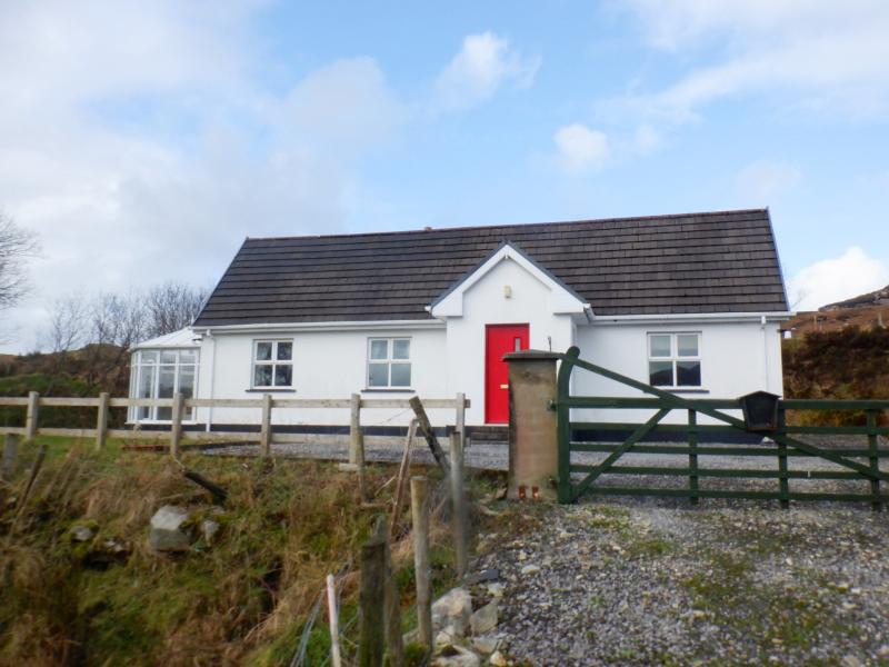 A three-bedroom bungalow to go to auction with AMV of €160,000