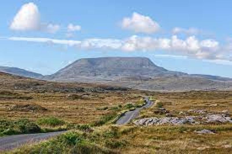 Donegal Mountain Rescue Team rescue walkers on Muckish mountain