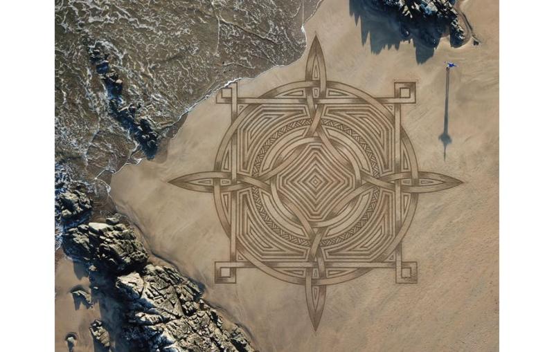 Stunning sand art appears on Finra beach Killybegs