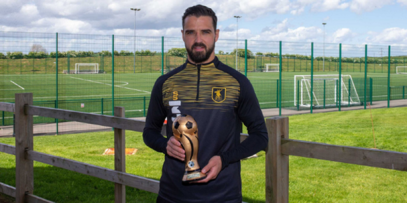Stephen McLaughlin picks up three Player of the Season awards at Mansield Town