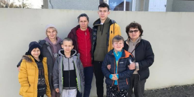 Ukrainians refugees welcomed to Donegal