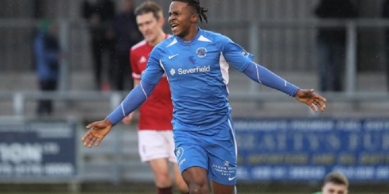 BJ Banda signs new deal at Ballinamallard United