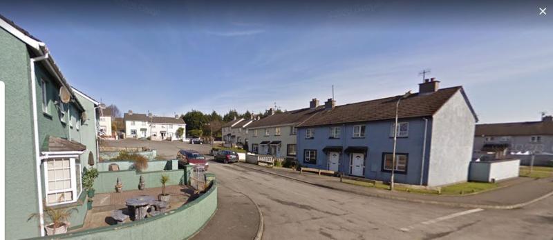 Windows and glass on door smashed in Letterkenny