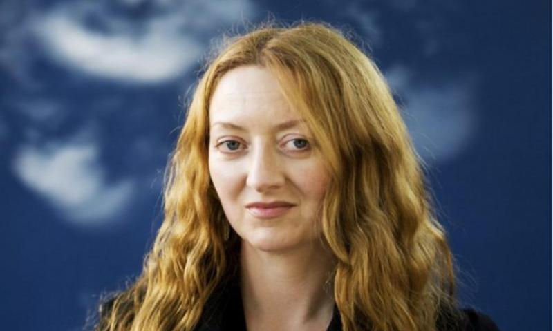 Author of story which inspired An Cailín Ciúin coming to Donegal