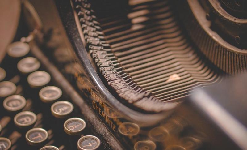 Typewriter PIXABAY