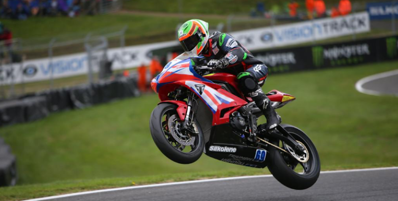 Irwin brothers compete in front of 50,000 at Cadwell
