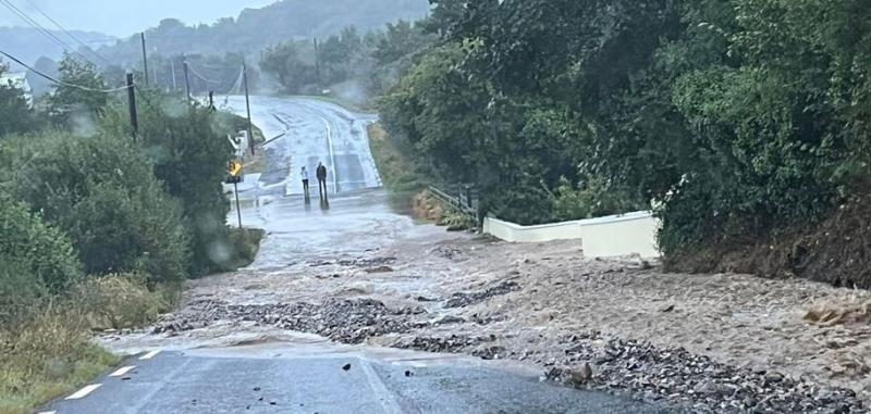 Flooding wreaks havoc on busy Donegal road