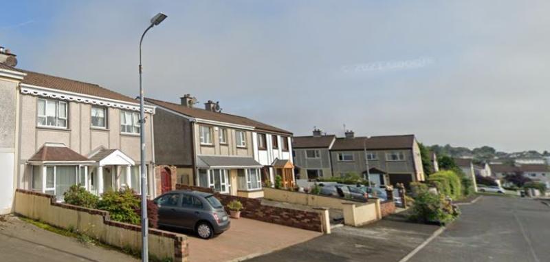 Garda hunt for those responsible for damaging car in Letterkenny