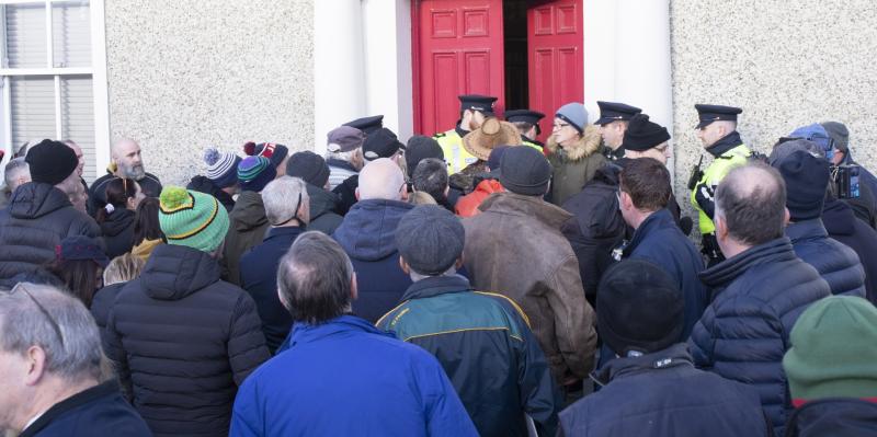 Mica group warns of action as council raises ‘inappropriate behaviour’
