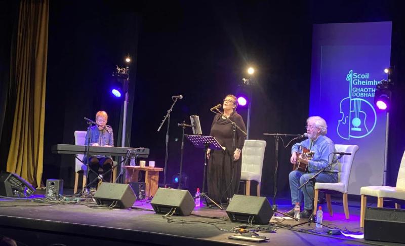 Lifetime Achievement Award for singer Tríona Ní Dhomhnaill 