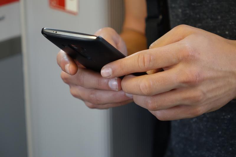Suspended sentence for man who harassed pregnant ex with 'pathetic' texts
