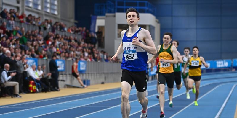 Mark English breezes to Irish Indoor 800m title