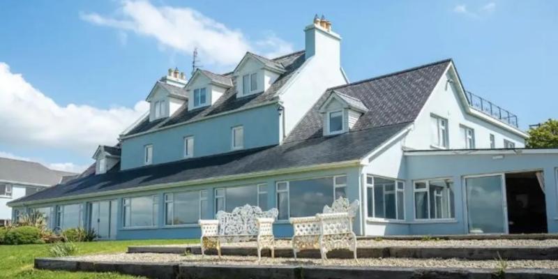 Castle Murray House goes up for sale