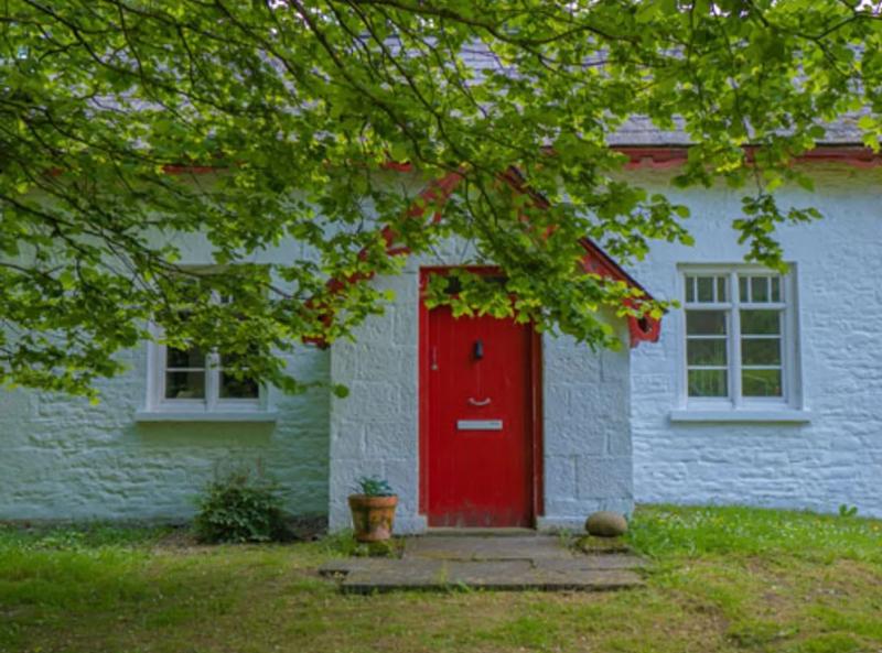 A stunning gate house for sale near Harvey's Point and Lough Eske Castle 