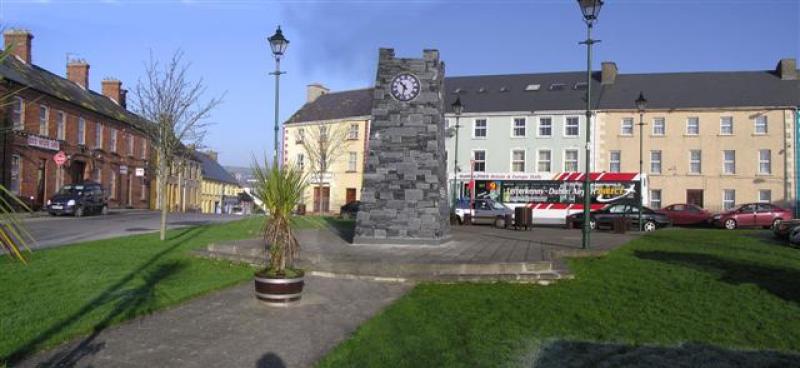Castlefin groups call for footpath extension