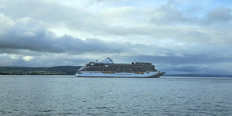 Greencastle welcomes Seven Seas Splendor for maiden visit