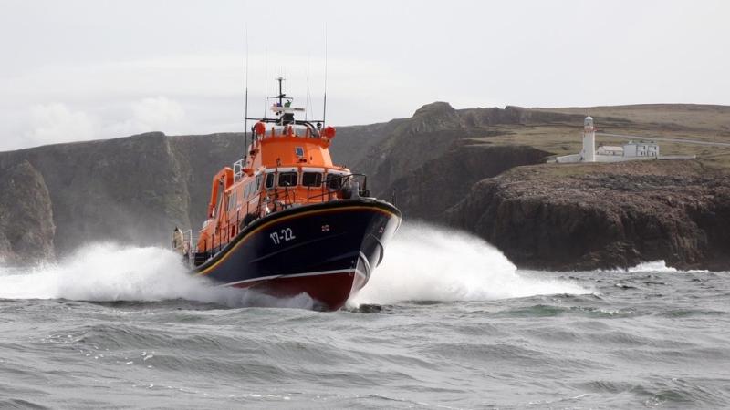 Man hospitalised after falling off a roof at Rutland Island