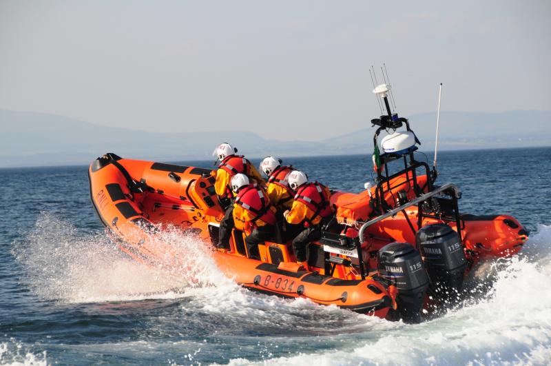 Bundoran RNLI  rescued three teenagers and a man in two separate incidents